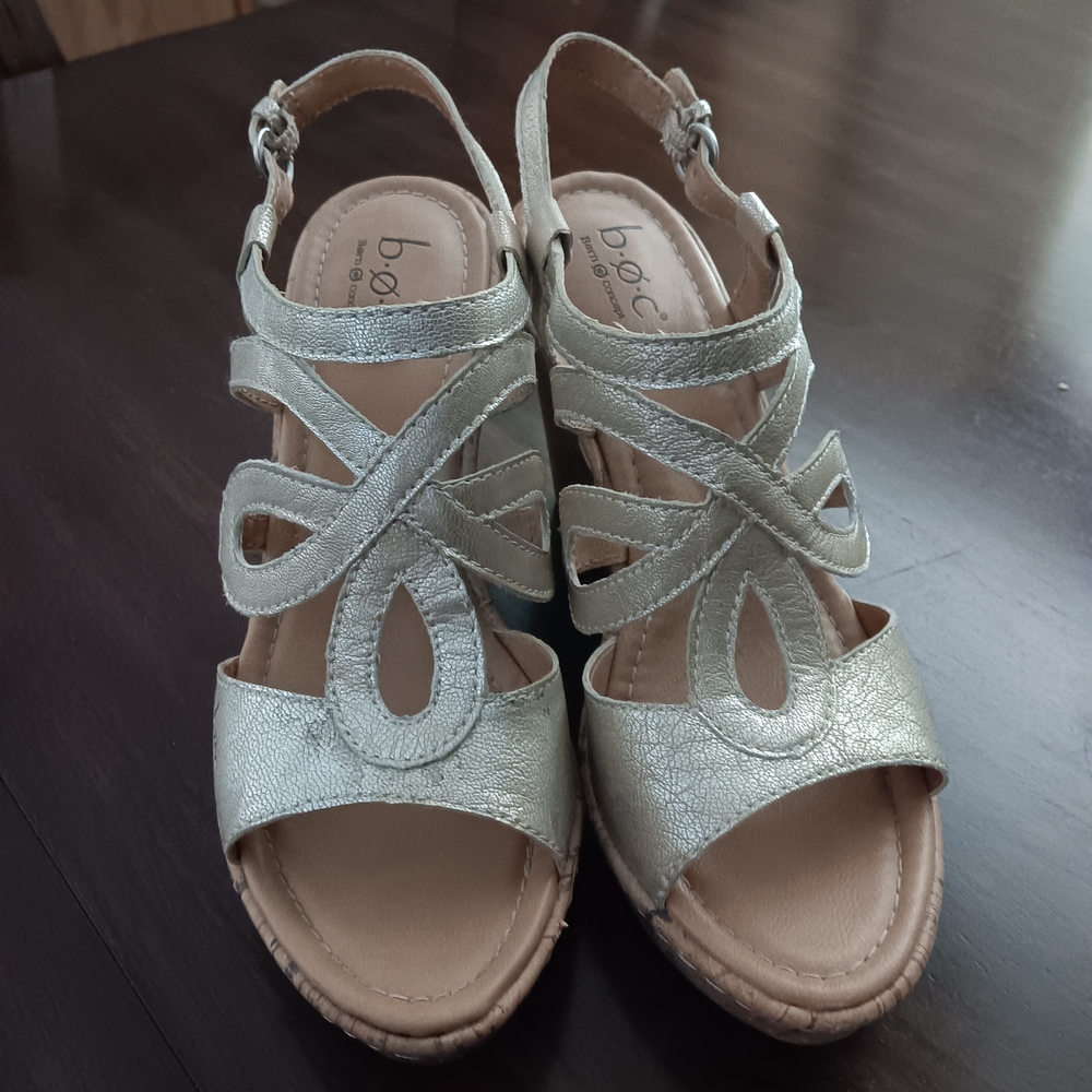 b.o.c. Women's Metallic Sandals